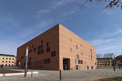 Bibliotheksgebäude Ha 18 am Steintor-Campus.